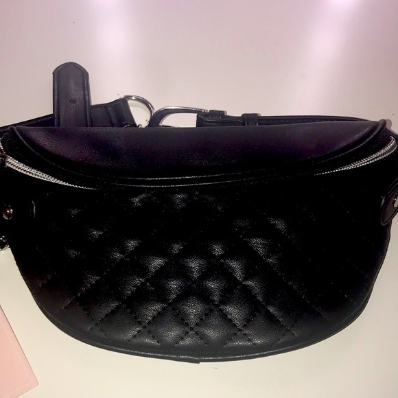 Ariana Grande Fanny Pack - Picture 2 of 4